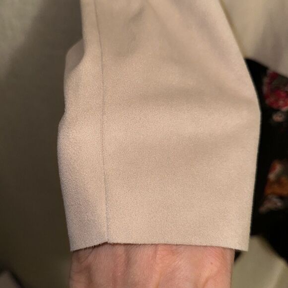 Anne Klein L Cream Micro Suede Open Front Light Professional Peplum Jacket - Picture 8 of 12